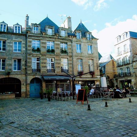 Gate House Lodge Dinan Dış mekan fotoğraf