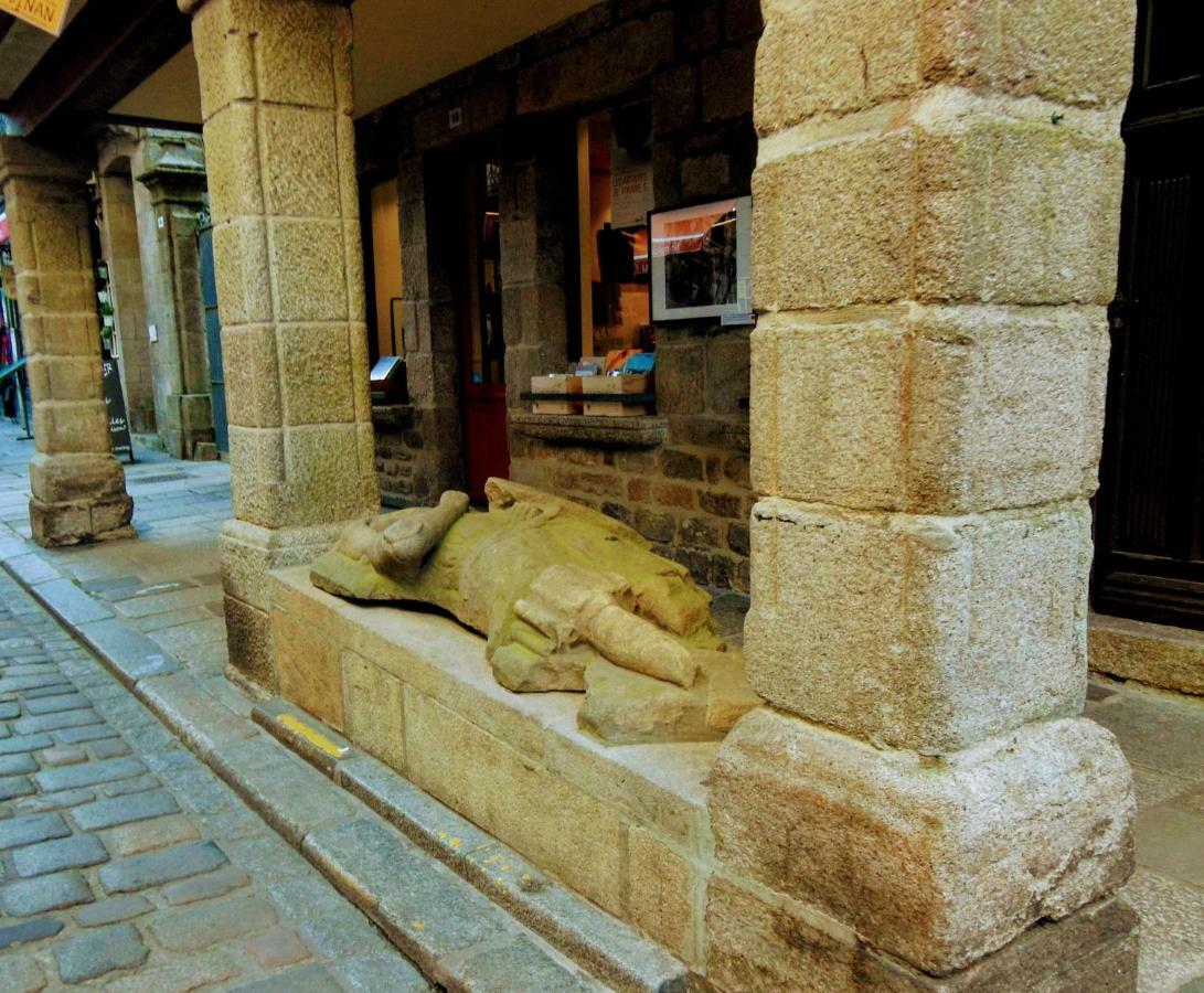 Gate House Lodge Dinan Dış mekan fotoğraf