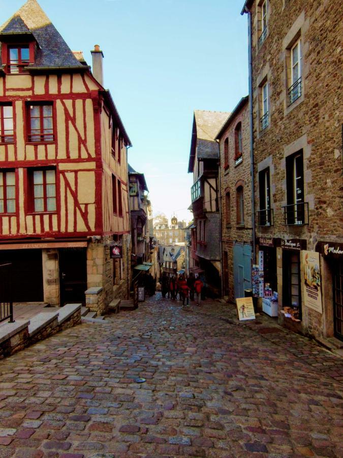 Gate House Lodge Dinan Dış mekan fotoğraf
