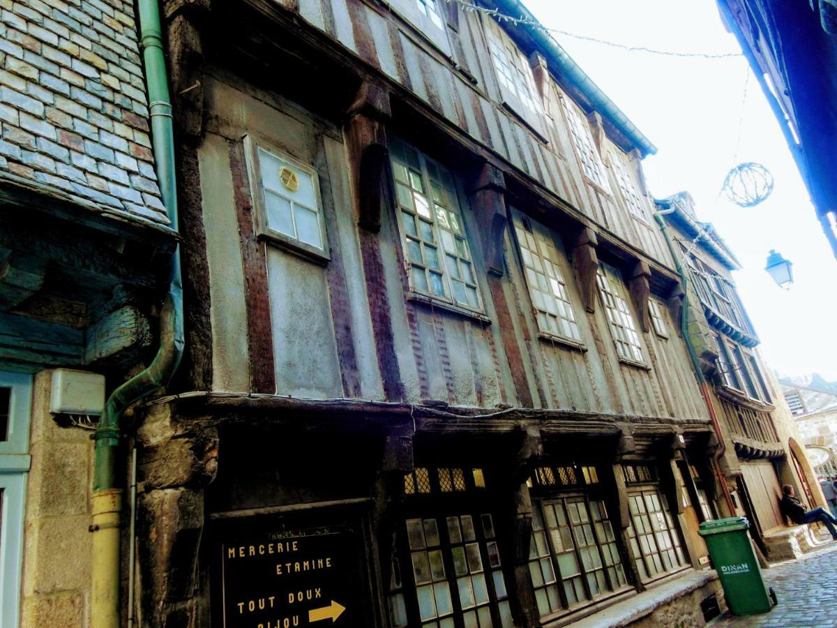 Gate House Lodge Dinan Dış mekan fotoğraf